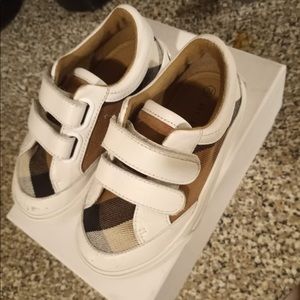 Girls Burberry sneakers